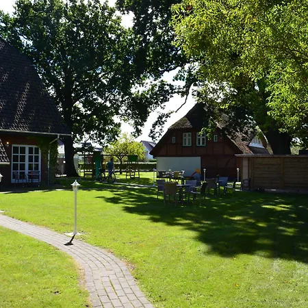 Captain Pahlen Aparthotel Zingst