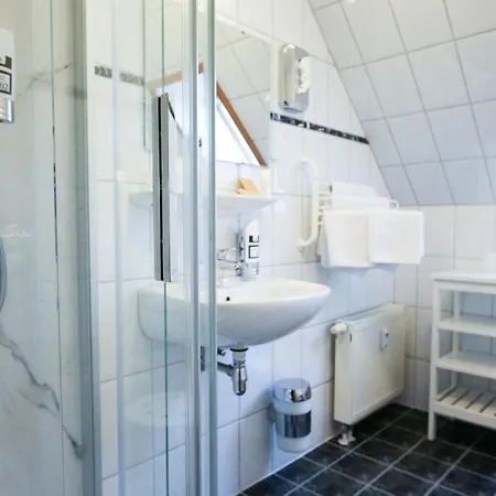 Captain Pahlen Цингст